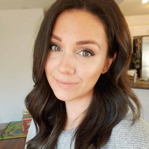 Meet your Posher, Caitlin